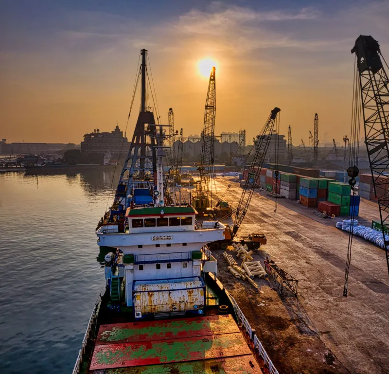Arteri Tersembunyi Ekonomi Asia: Bagaimana Perdagangan Antarpulau Indonesia Sedang Merevolusi Logistik Regional